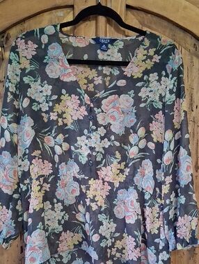 Chaps Gray Floral V-Neck Button-Front Tunic